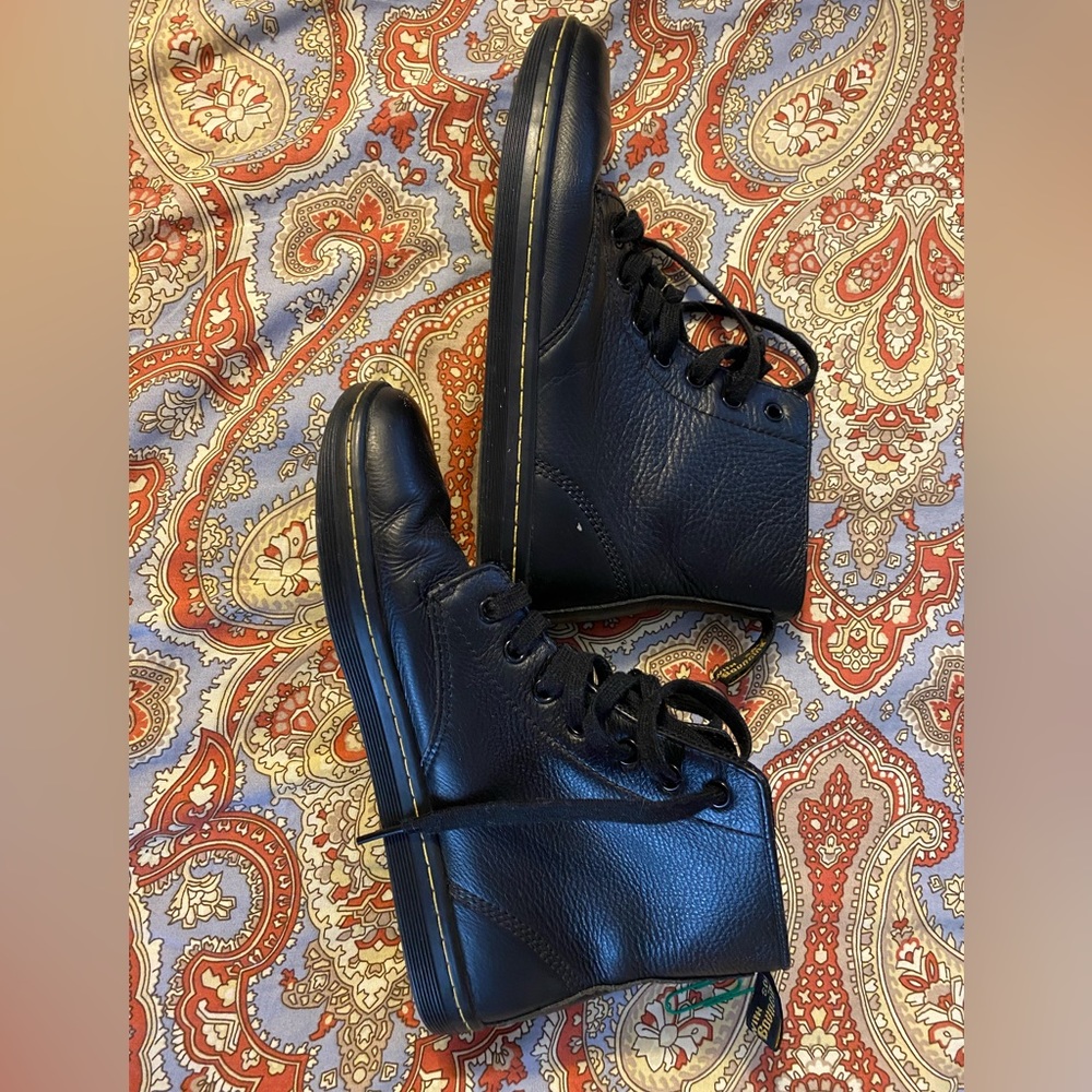 Dr Marten’s Size 9 Air Wair
